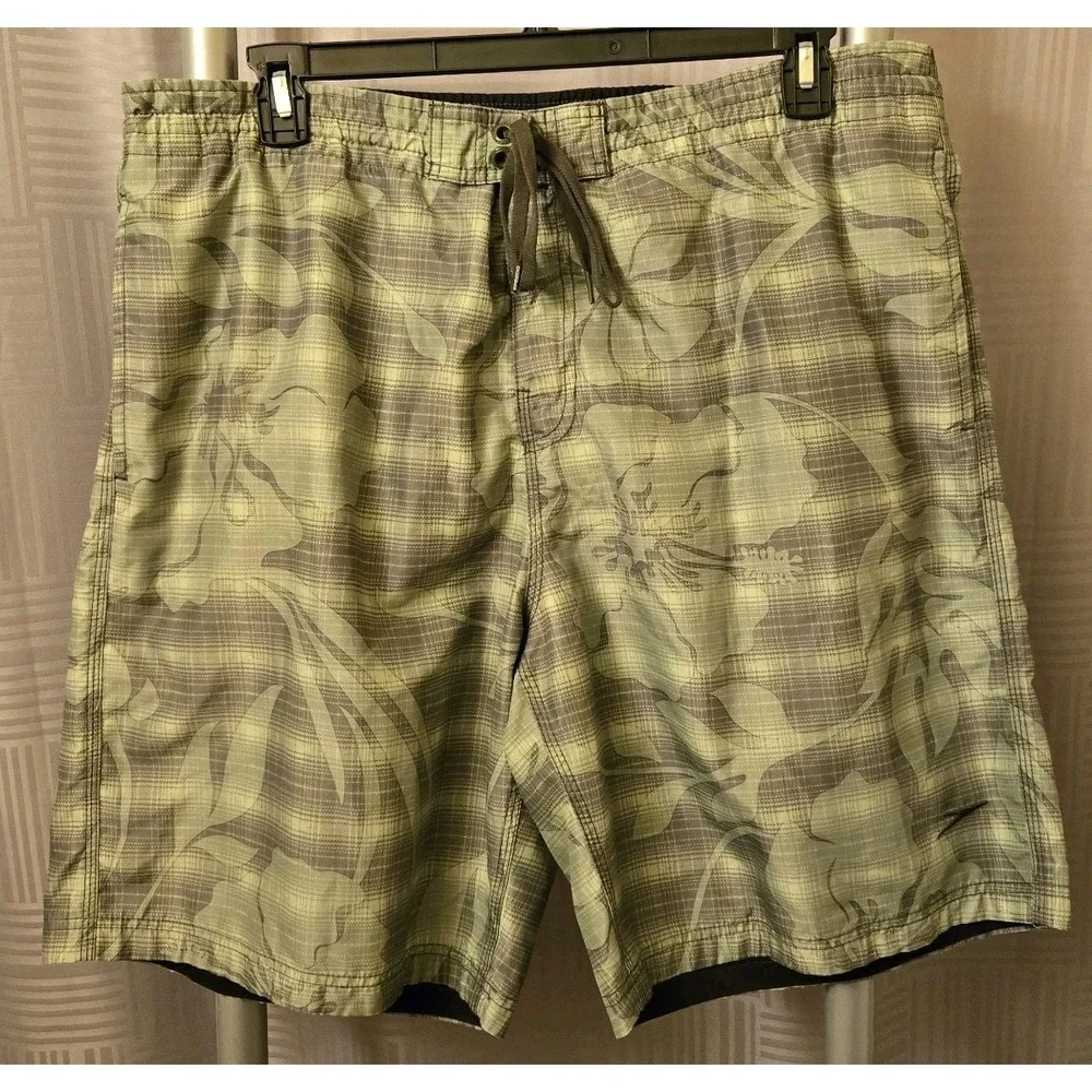 Speedo Mens Swim Trunks Green‎ Camo Floral Print Mesh Liner Size X-Large